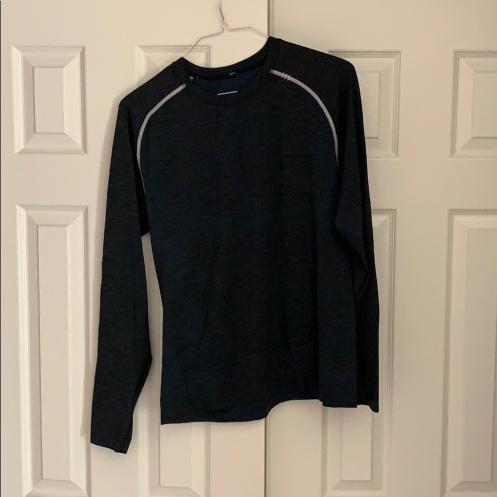 Lululemon Metal Vent Tech Long Sleeve